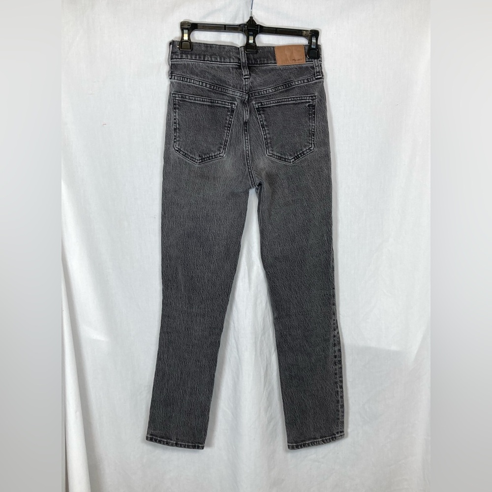 Madewell The Perfect Vintage Jean in a black/gray wash, size 23 - Picture 7 of 9
